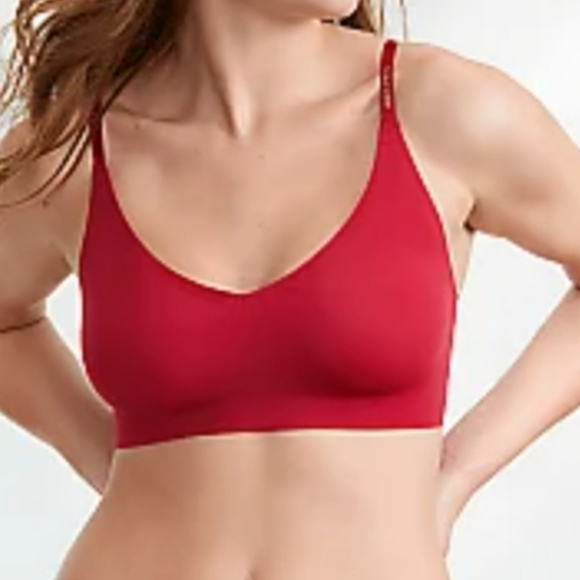 $59 Calvin Klein set seamless Invisible Bra and Thong Set. XS QF5753/ D3428. - Picture 5 of 8
